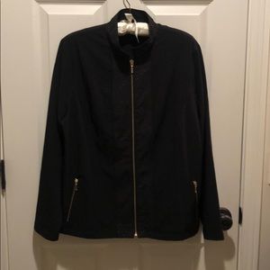 NWOT Chico’s Zenergy lightweight jacket